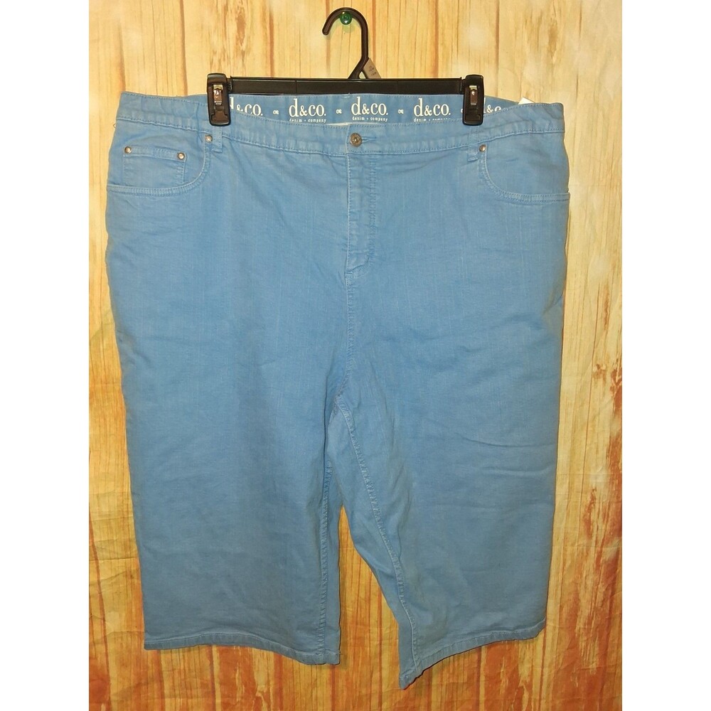 D & Co Blue Straight Leg Capri Pants Sz 28W